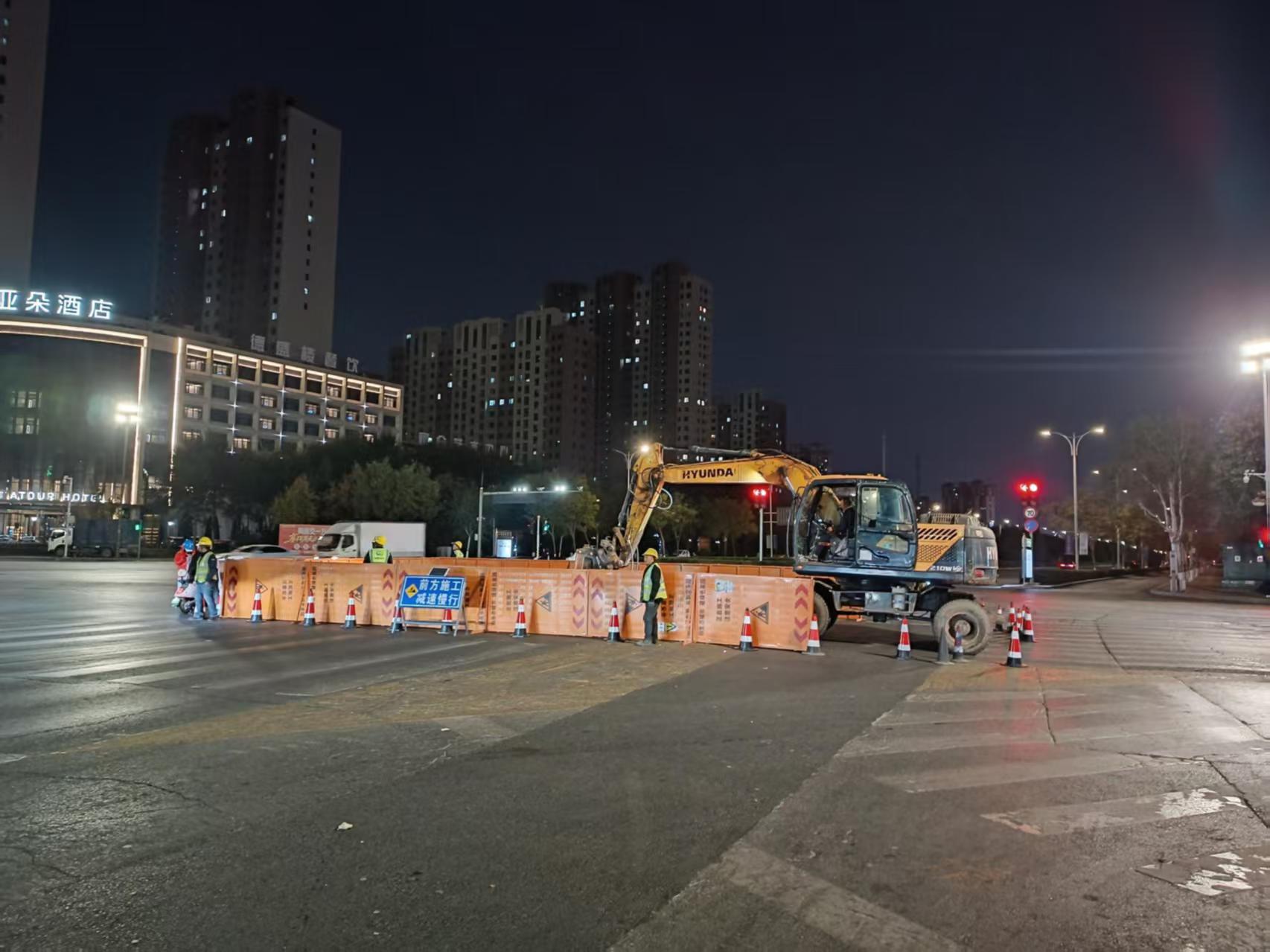 公司順利完成麗景街部分供水主閥門升級煥新工作